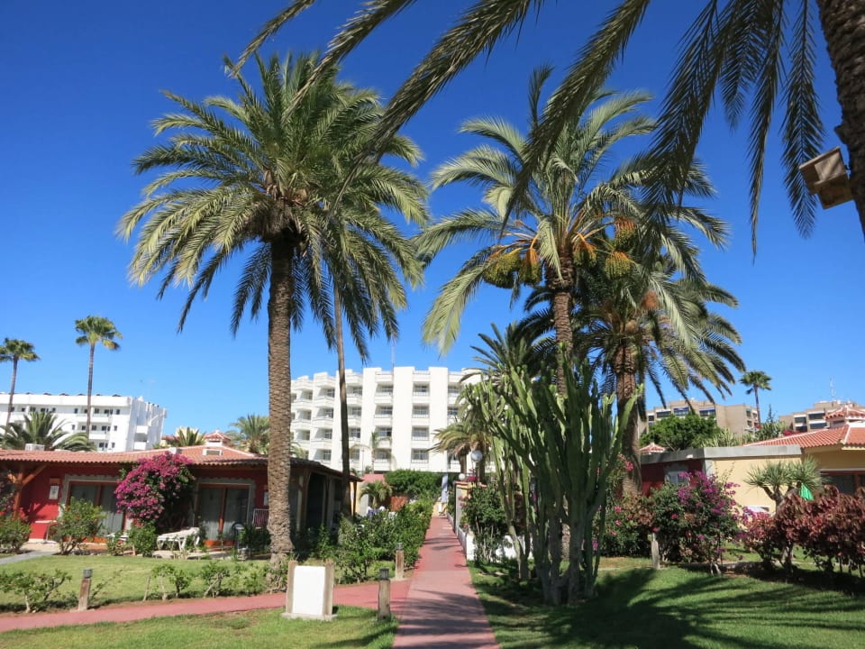 Miraflor mit Blick auf das Rondo HL Miraflor Suites Hotel