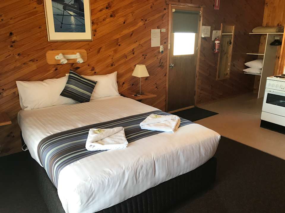 Zimmer Low Head Tourist Park