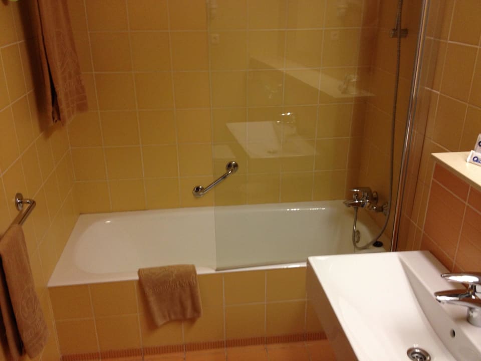 Bad SBH Monica Beach Resort