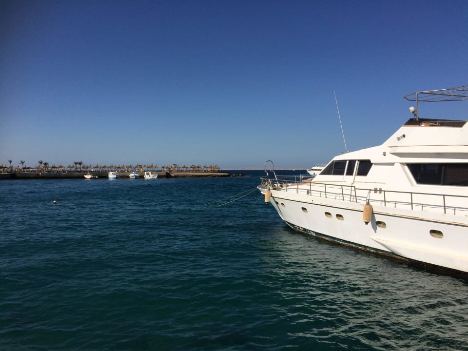 Vom Steg aus  Beach Albatros Resort