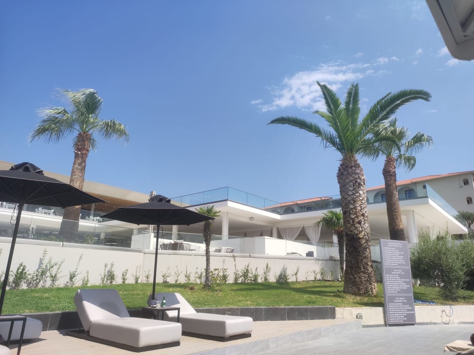 Pool Akrathos Beach Hotel