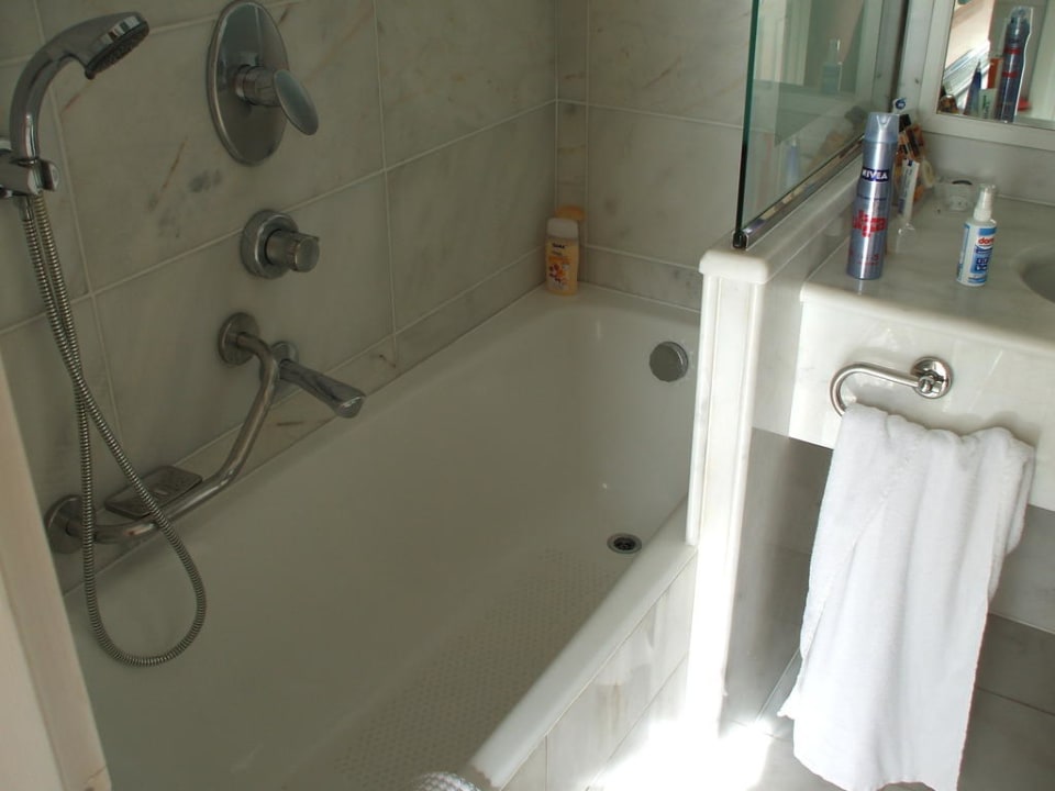 Badezimmer Neptune Luxury Resort