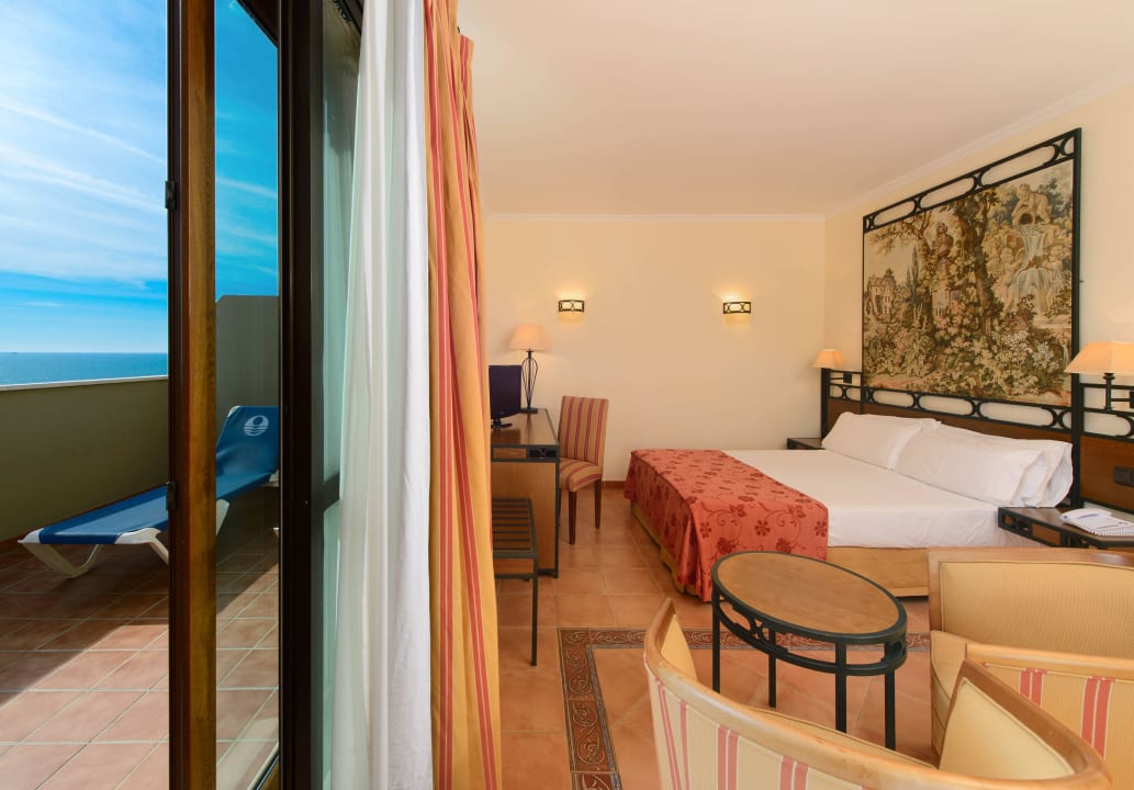 Attic Room Sea View Sol Don Marco