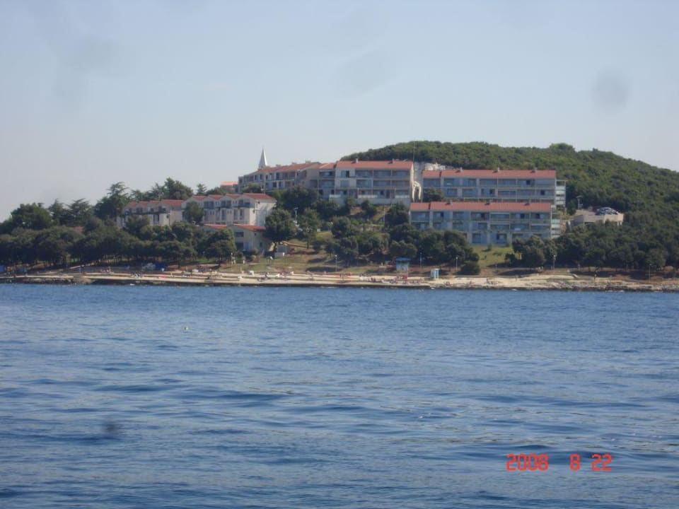 Widok na domki hotelowe ze statku Maistra Select Belvedere Resort