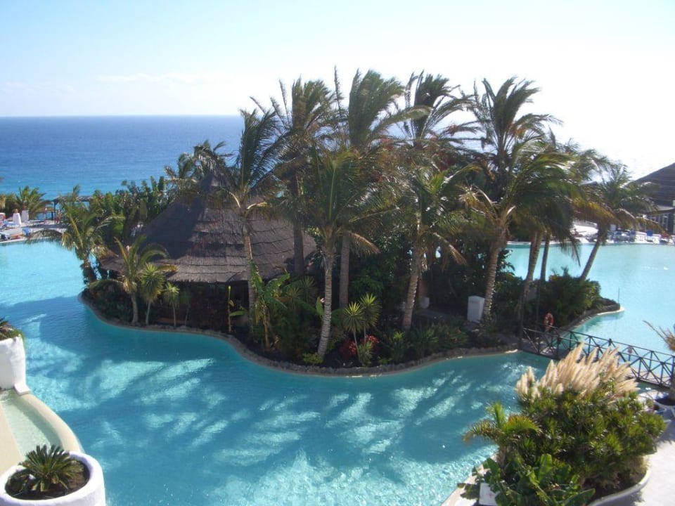 Insel mit Pool-Bar Coco Loco Club Jandia Princess