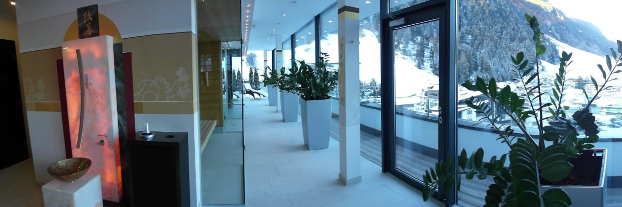 Blick aus der Sauna Hotel Alpina