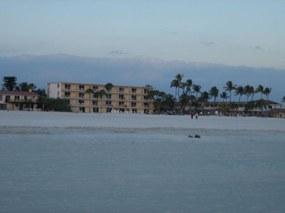 Hotel und Strand Hotel Outrigger Beach Resort