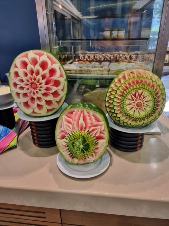 Gastro Saturn Palace Resort Hotel