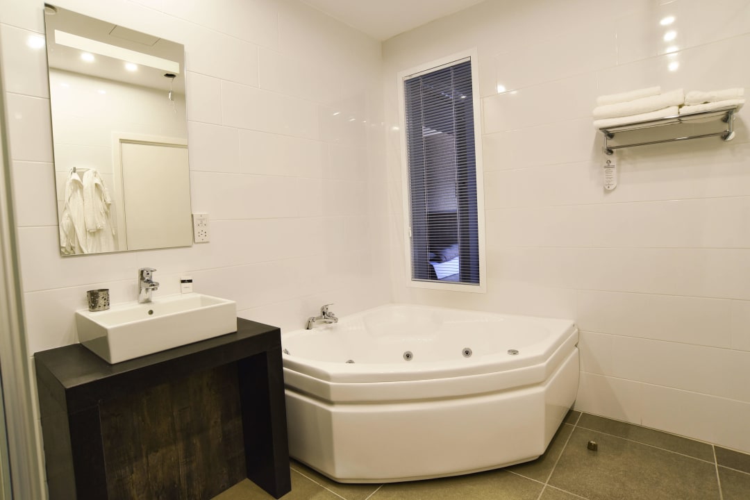 RISE SUITE WITH SPA BATH  The Rise Hotel