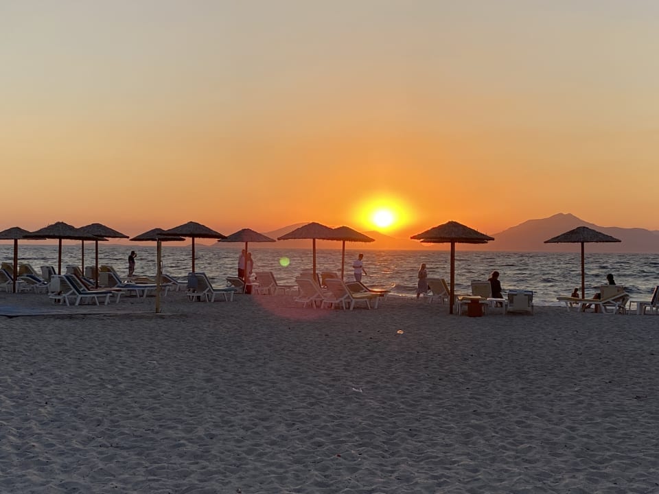 Strand Thalasea Beach Resort