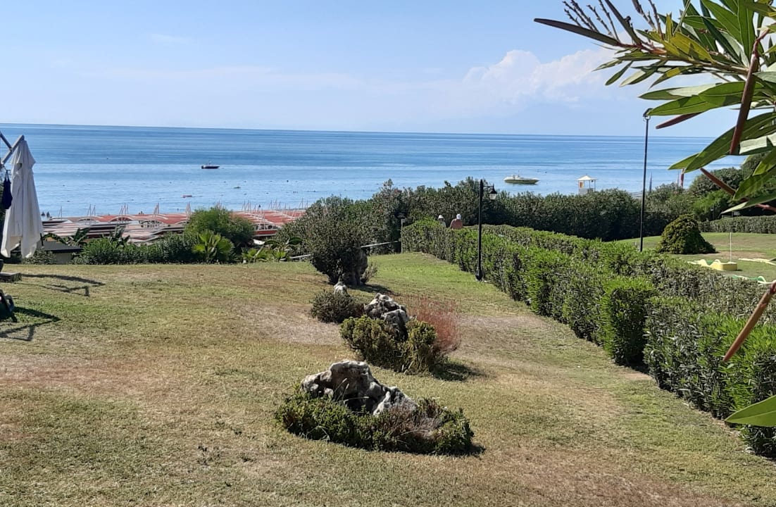 Strand Alba Queen Hotel