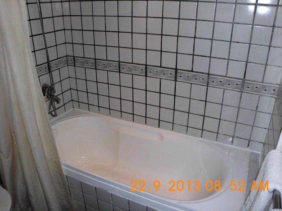 Badewanne/ Dusche sehr sauber The Grand Hotel Hurghada