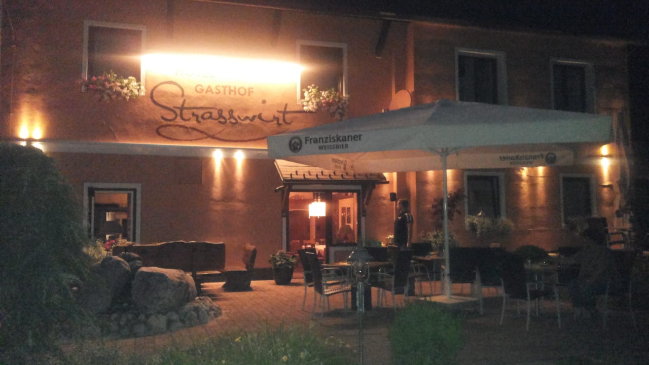 "Strasswirt bei Nacht" Hotel Gasthof Strasswirt