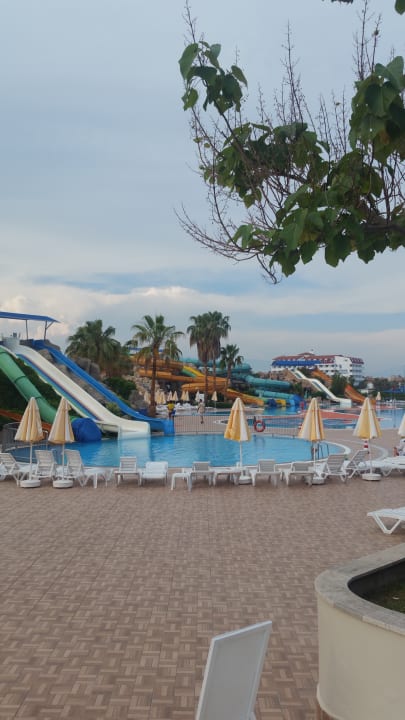 Pool VONRESORT Golden Coast