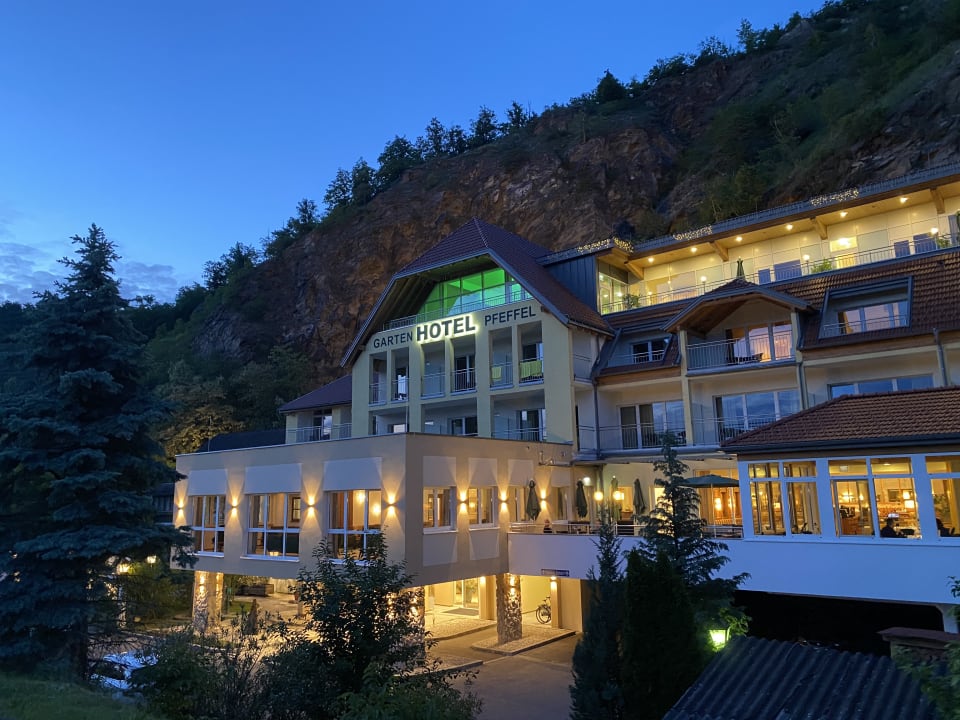 Außenansicht Gartenhotel Pfeffel
