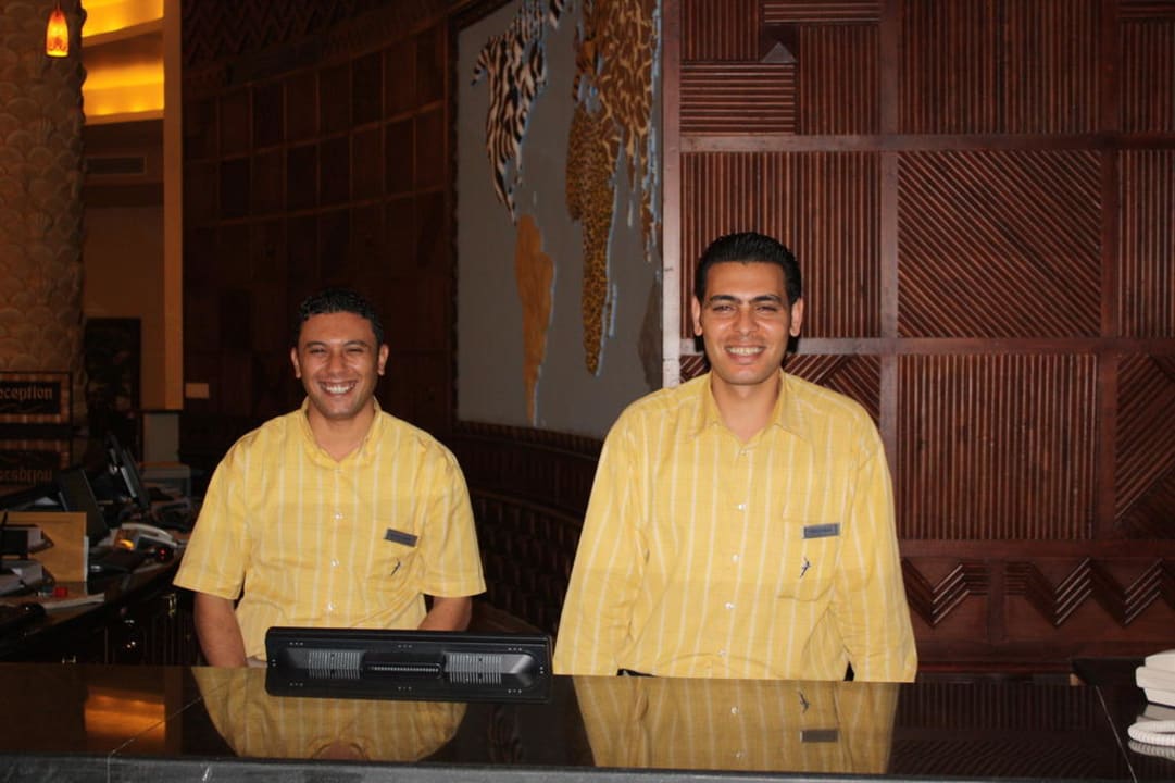 Unsere immer freundlich und hilfsbereite Rezeption! Pickalbatros Jungle Aqua Park Resort - Neverland Hurghada