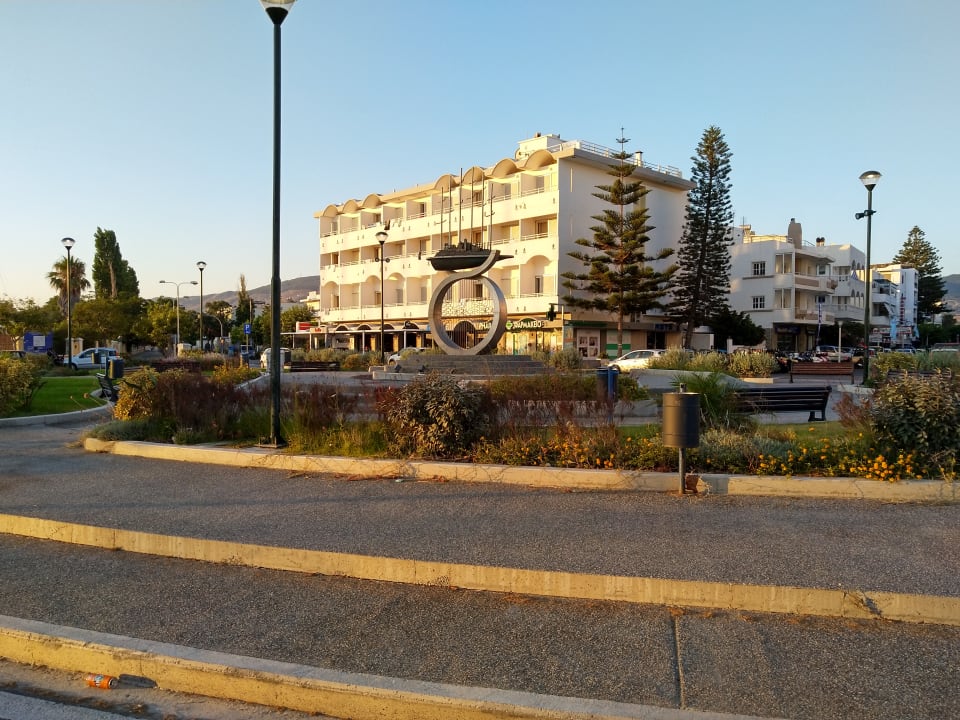 Außenansicht Hotel Zephyros