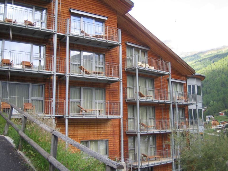 Seitenansicht Hotel The Omnia