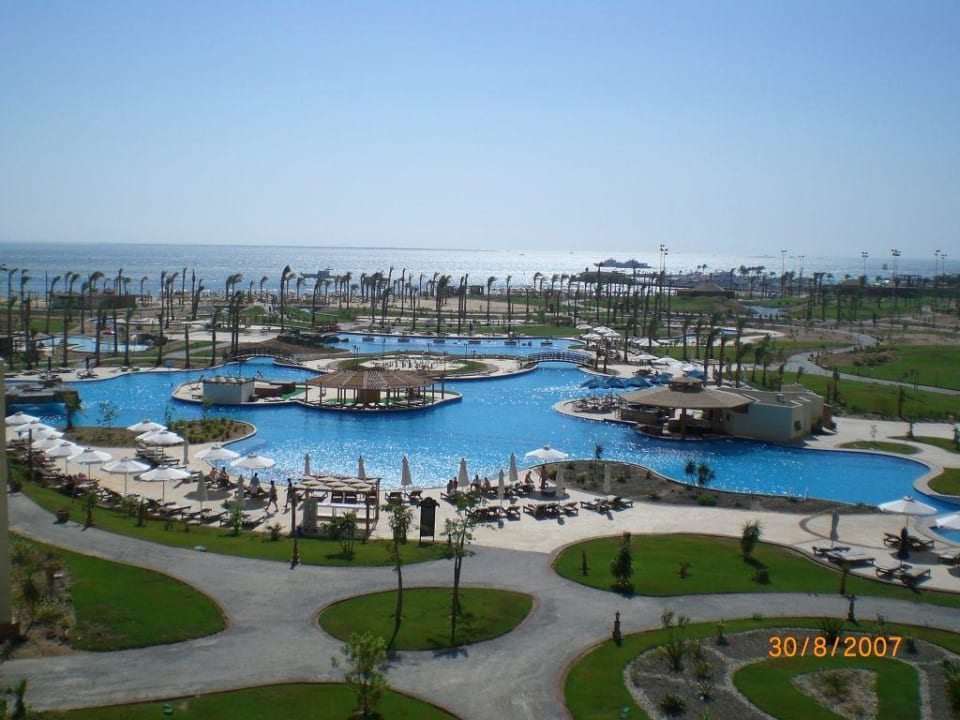 Gesamtansicht der Anlage Steigenberger ALDAU Beach Hotel