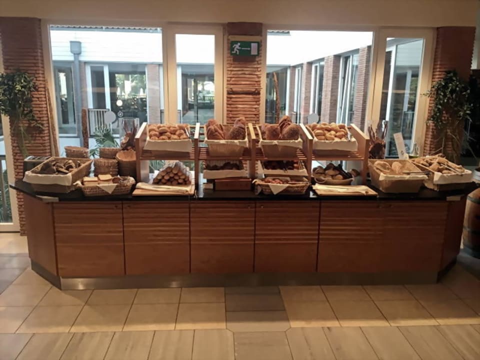 Brot- und Brötchenauswahl zum Frühstück ROBINSON QUINTA DA RIA