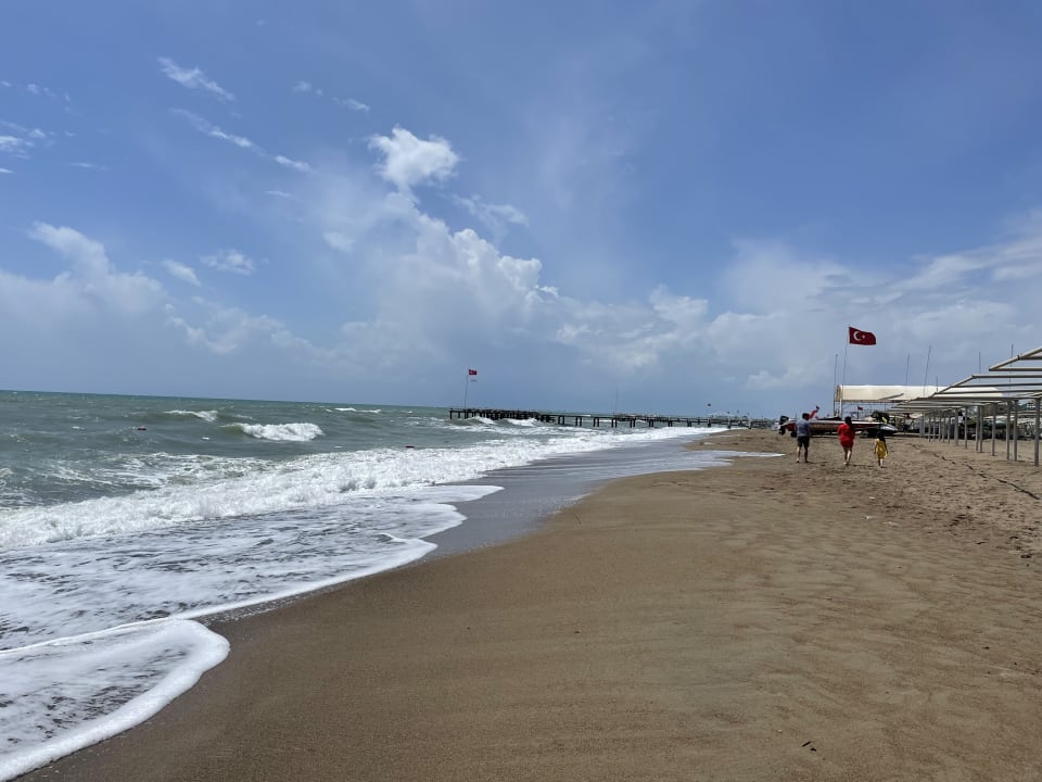 Strand Royal Wings Hotel