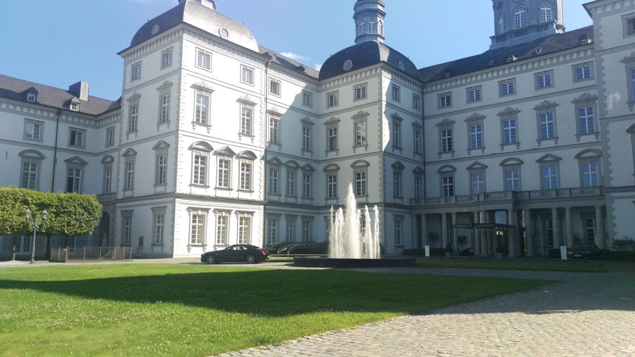 Außenansicht Althoff Grandhotel Schloss Bensberg