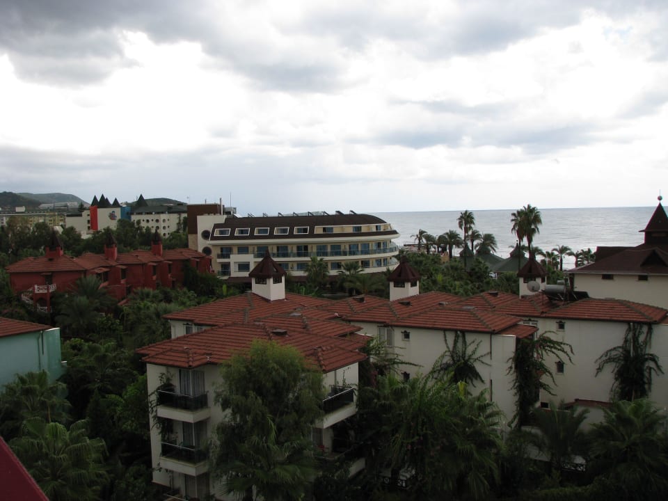 Widok z okna pokoju Palmeras Beach Hotel