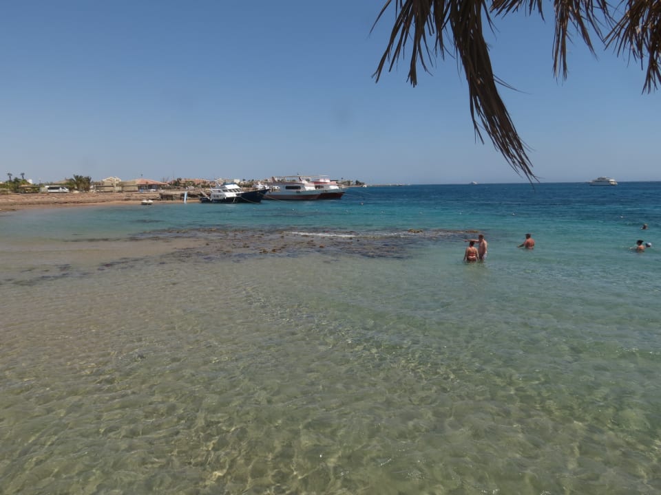 Strand Menaville Safaga