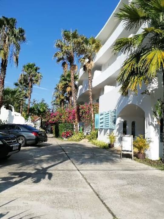 Außenansicht Ocean Breeze Resort