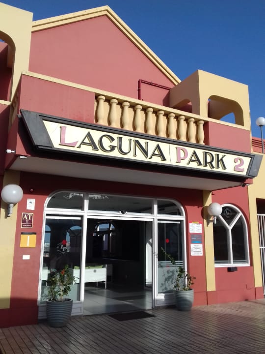 Lobby Hotel Laguna Park 2