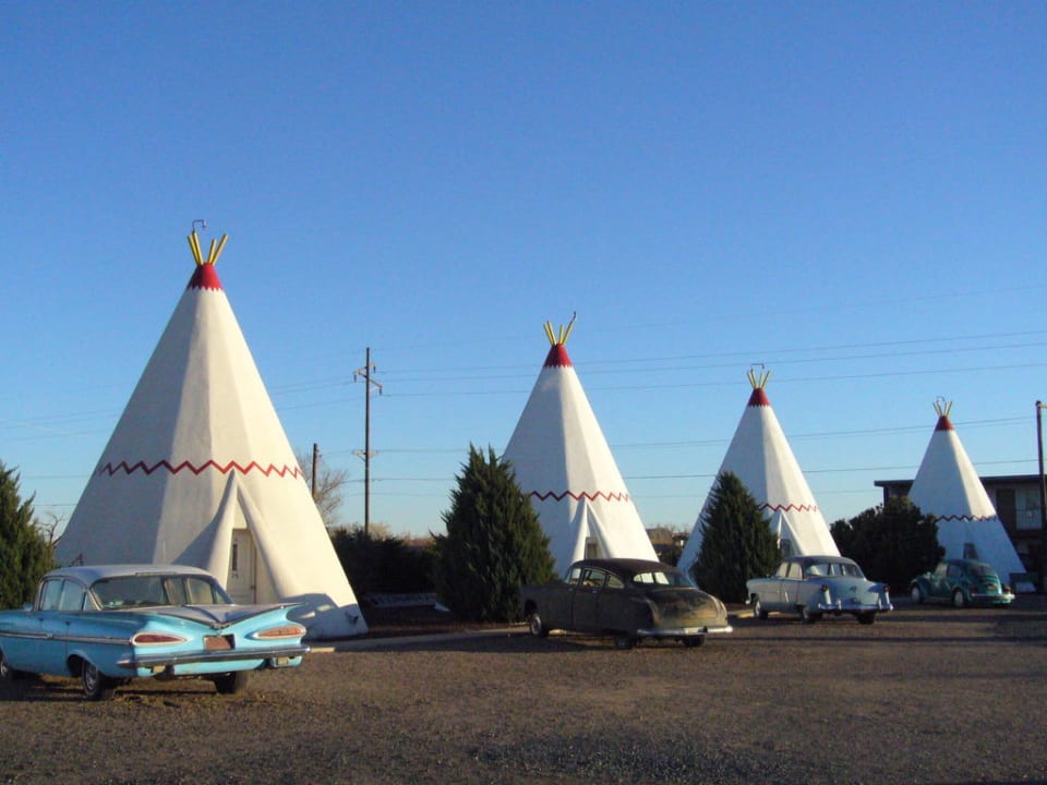 Visto dalla strada Wigwam Motel
