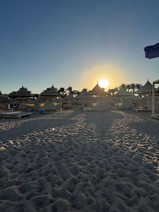 Strand The Grand Resort