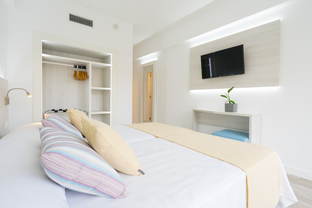 Zimmer Hotel BelleVue Vistanova