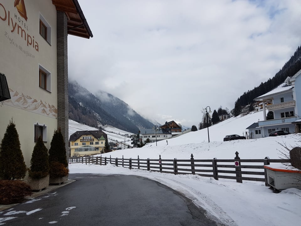 Außenansicht Hotel Olympia