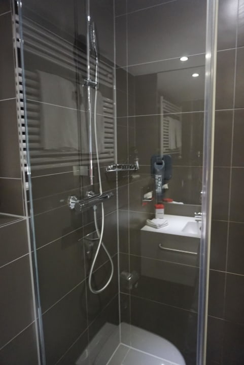 Dusche DORMERO Hotel Hannover