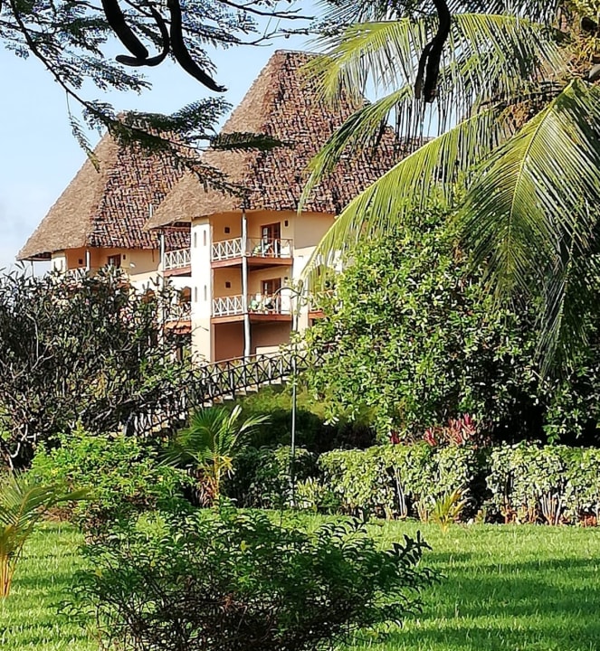 Außenansicht Neptune Pwani Beach Resort & Spa