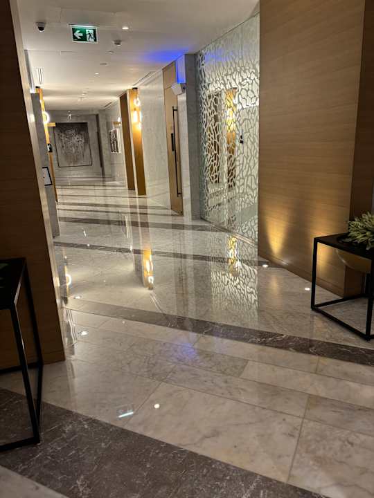 Lobby Al Bandar Rotana - Creek