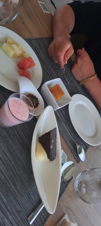 Gastro Club Maspalomas Suites & SPA