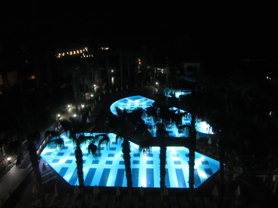 Ausblick Haupthaus Richtung Pool/Strand Trendy Palm Beach (Adults Only, 16+)