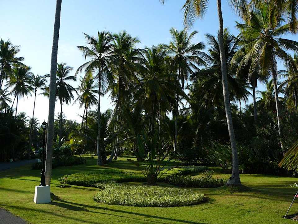 Gepflegte Gartenanlagen Hotel Grand Palladium Palace Resort, Spa & Casino