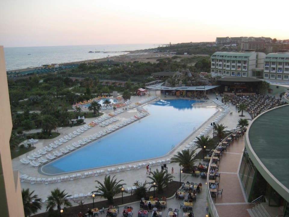 Вид с балкона 4 этажа,закат VONRESORT Golden Coast