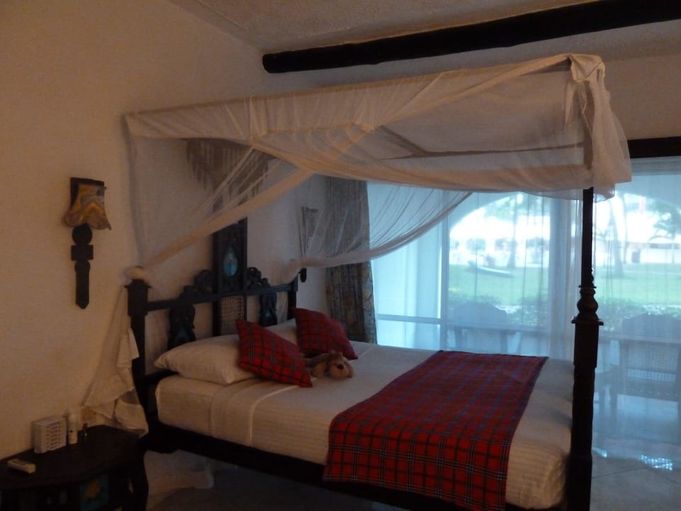 Bett Hotel Southern Palms Beach Resort