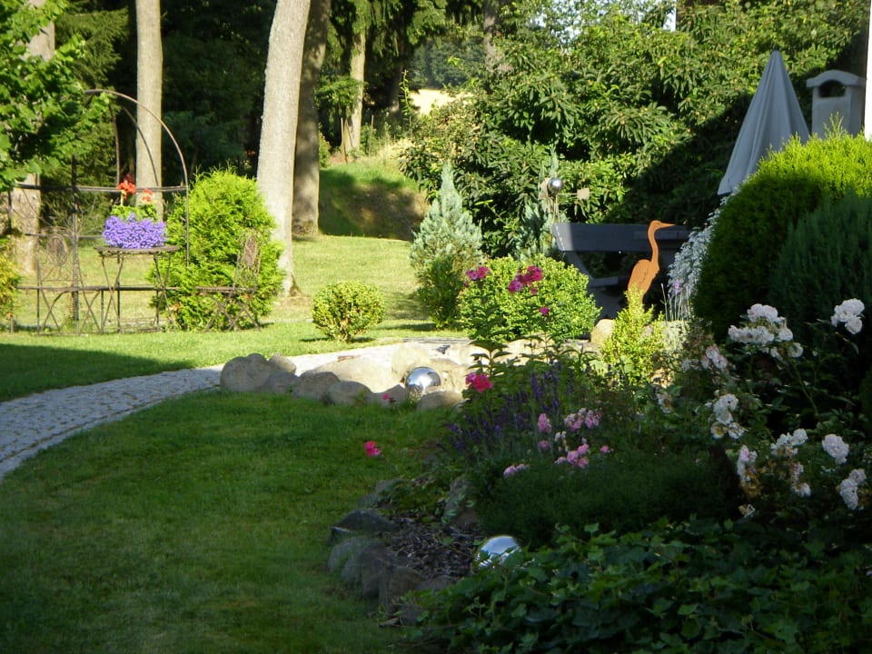 Sitzecke mit Grillplatz Gästehaus Frankenwaldhof