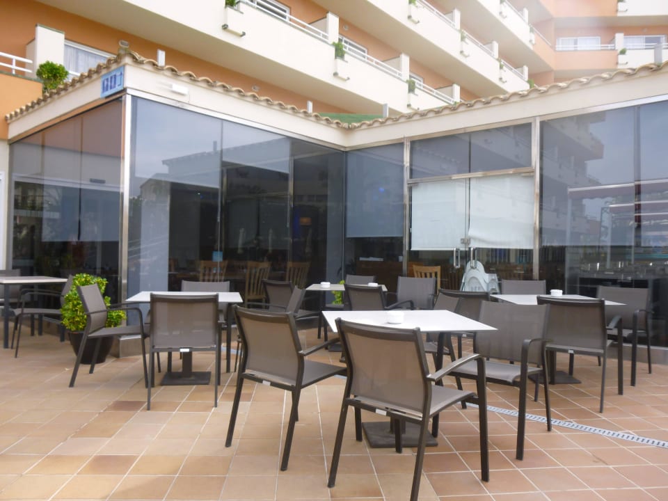 Barterrasse vor dem Restaurant Caprice Janeiro Hotel & Spa