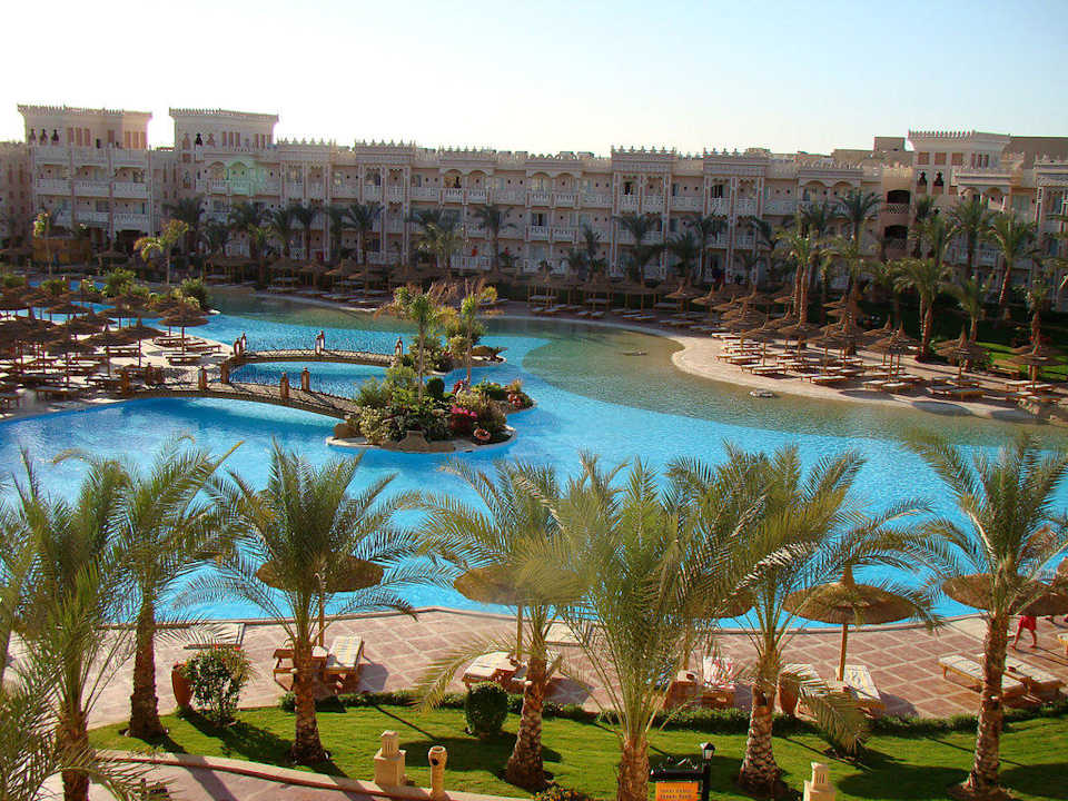 Бассейн Pickalbatros Palace Resort