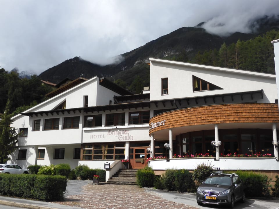 Außenansicht Hotel Bruggnerstubn