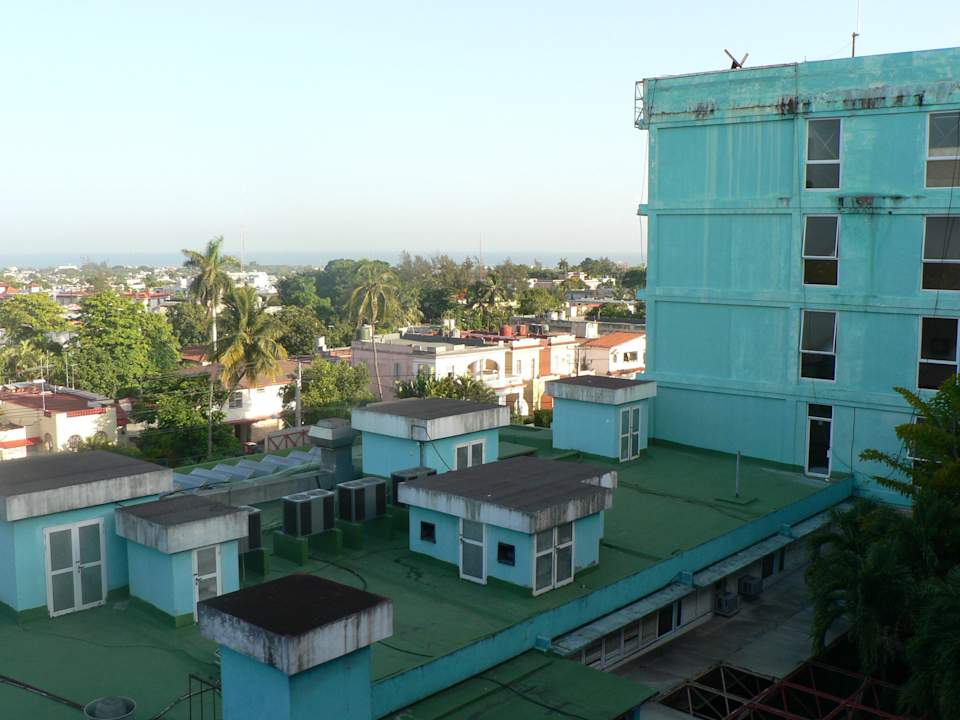 Blick vom Gang zum Meer Hotel Kohly
