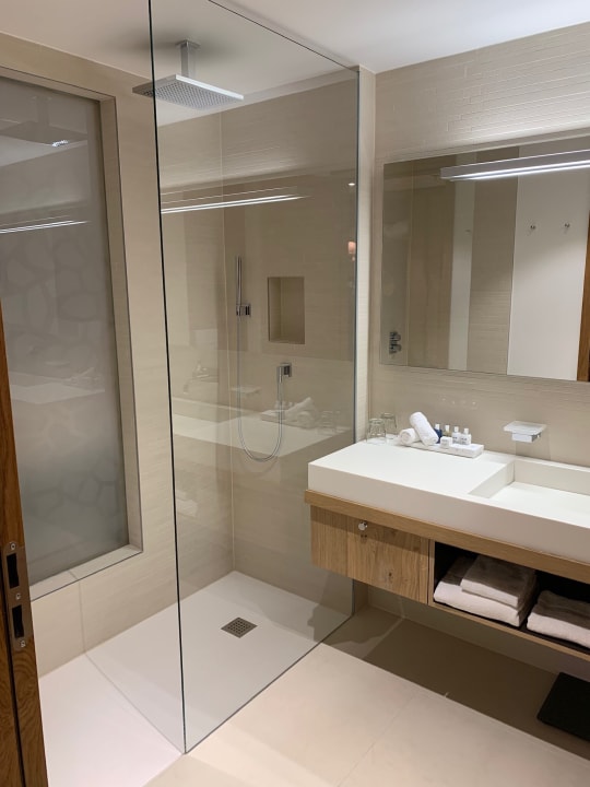 Zimmer Radisson Blu Hotel Reussen, Andermatt