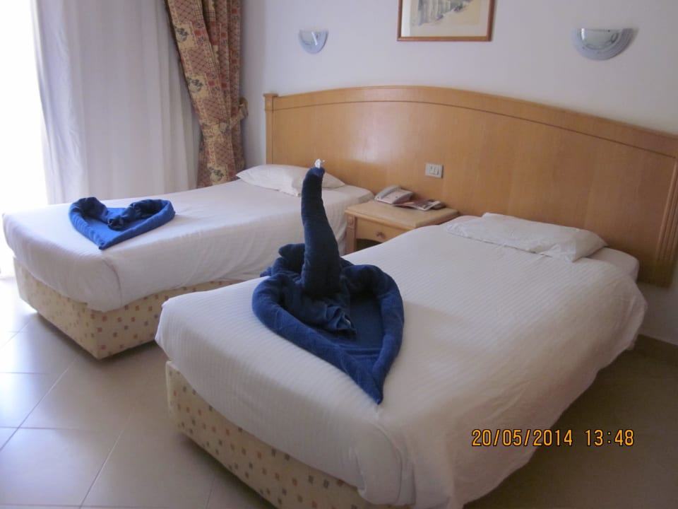 Лебедь и сердце Pickalbatros Alf Leila Wa Leila Resort - Neverland Hurghada