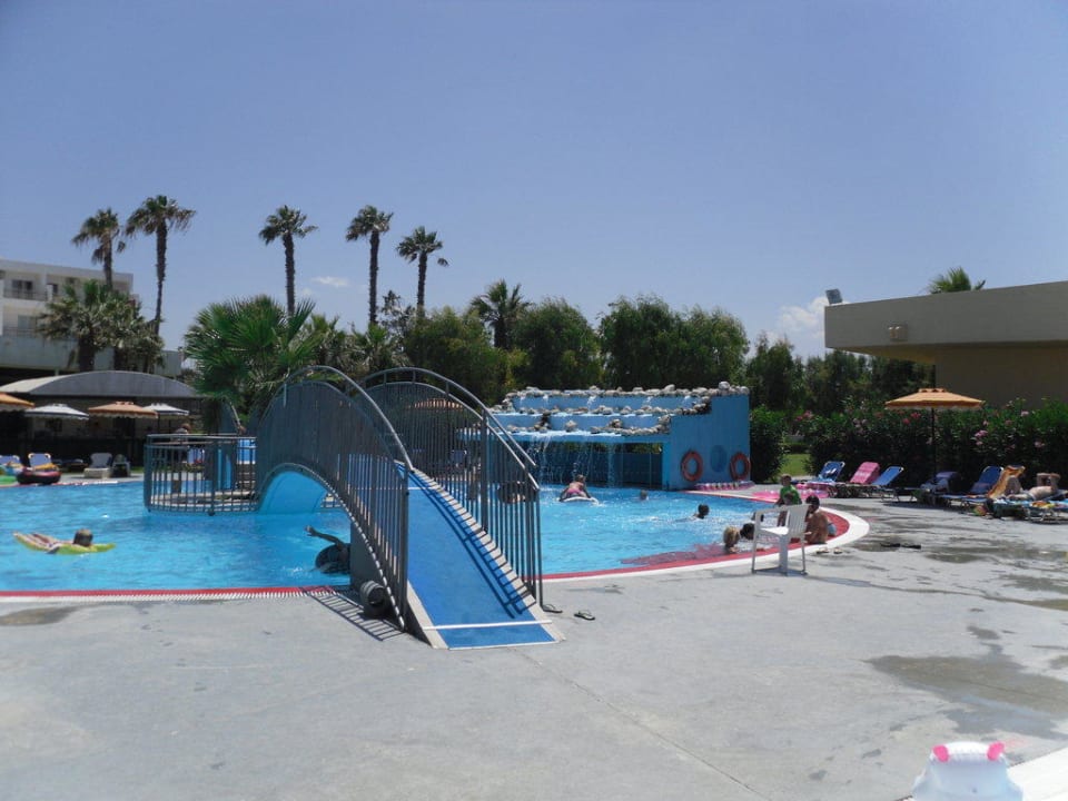 Pool  Doreta Beach Resort & Spa